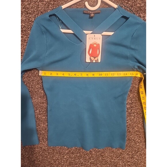 Cyrus Women's Intellect Turquoise Green Small S Cut-Out V N-Neck Top New NWT - Picture 8 of 12